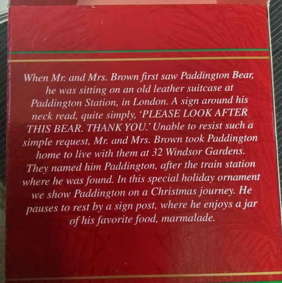 Heirloom Collection Carlton Cards Paddington's Christmas Journey - Picture 6 of 6